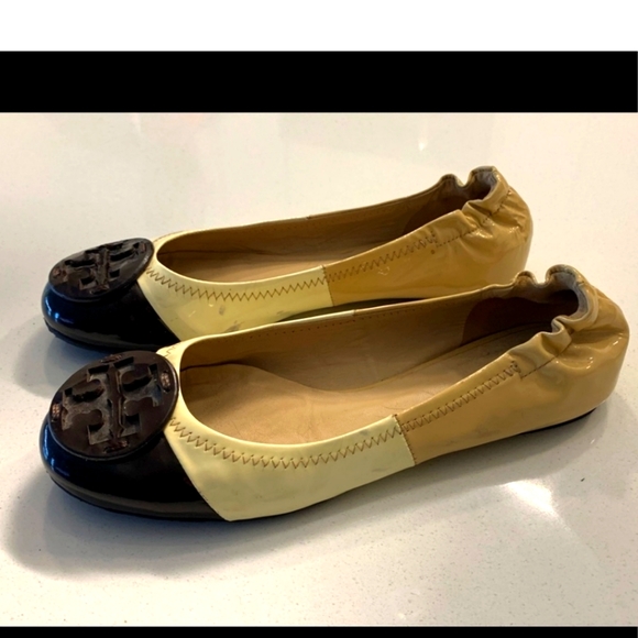 Tory Burch Shoes - Tory burch flats rear style.
